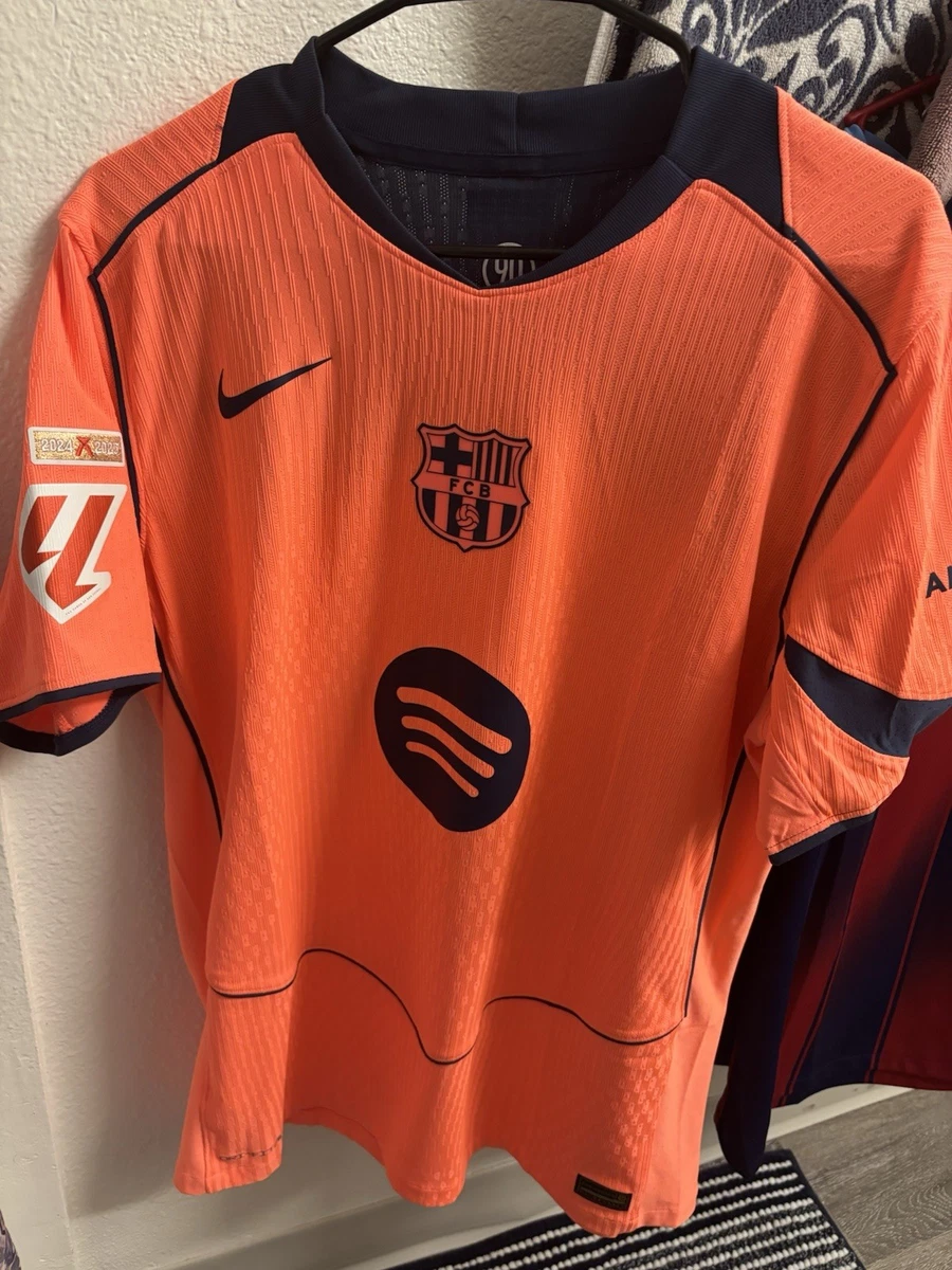 Las mejores ofertas en FC Barcelona Club Internacional Naranja