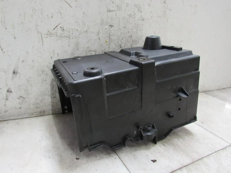 BATTERY TRAY FITS 15 16 17 18 FORD FOCUS - Image 2 of 4