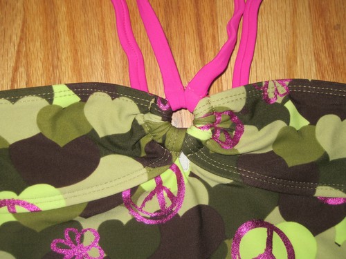 Girl Metallic Pink Peace Signs Flowers Camouflage Camo bathing swim suit NWT 4 5 - Picture 3 of 5