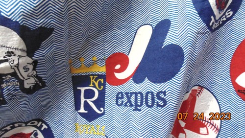 2 Twin Bed Covers Baseball Teams Logo Linen Blend Fabric --  Handmade crafted - 第 5/13 張圖片