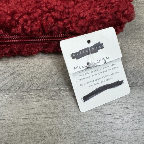 Pottery Barn Cozy Teddy Faux Fur Pillow Cover 20”x20” Cardinal Red NWT - Picture 3 of 7