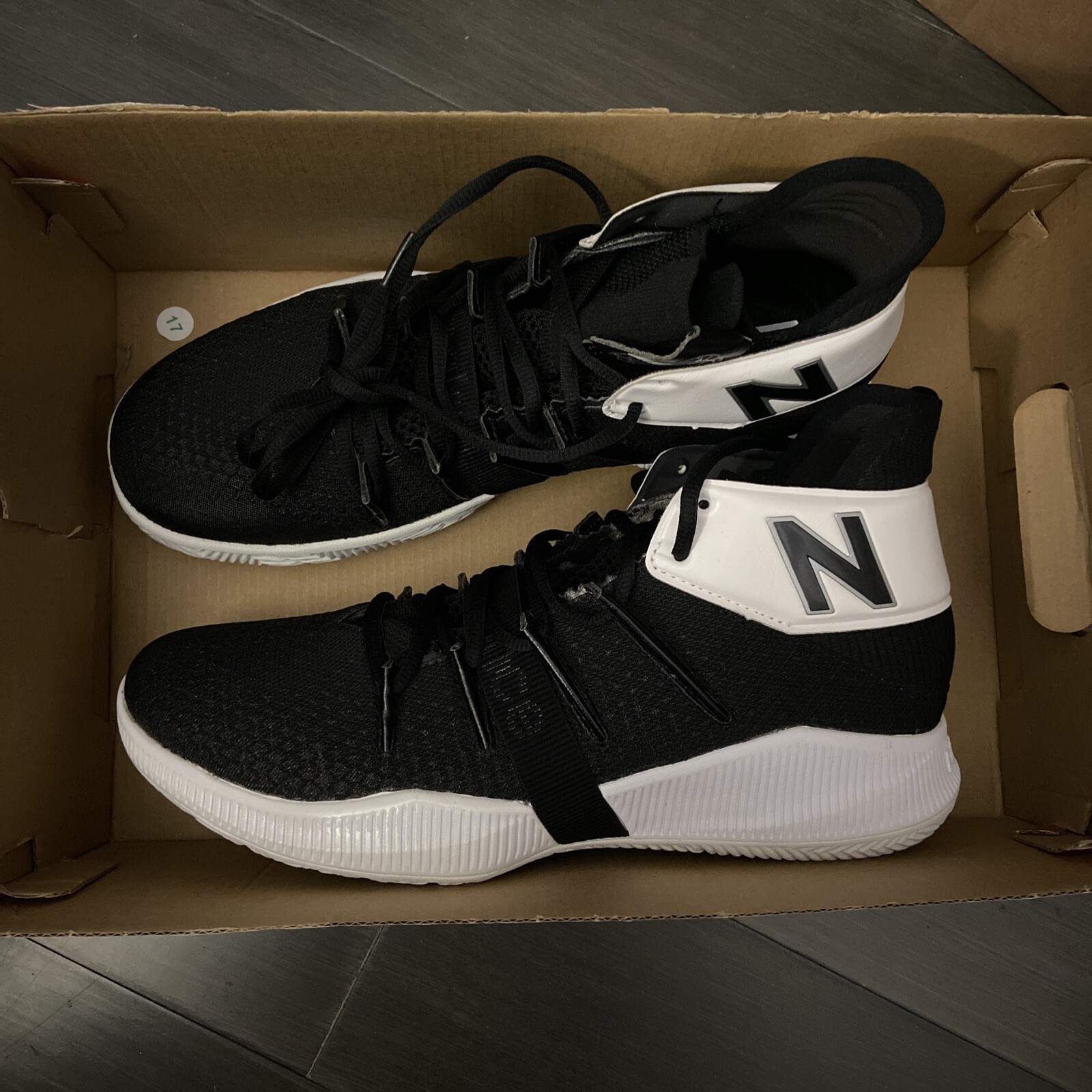 Size 10 - New Balance OMN1S Lights Out 