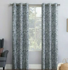 Kenji Medallion Draft Shield Fleece Insulated Energy Saving Grommet Top Room Dar