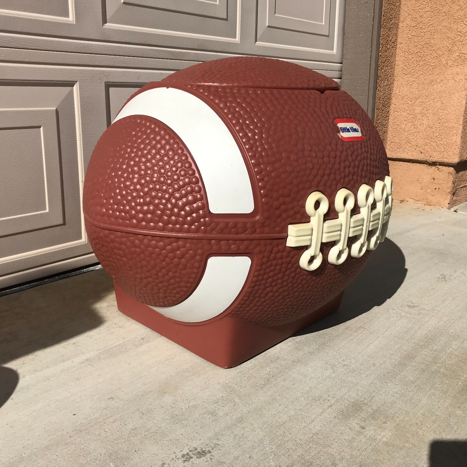 LOCAL P/U 1975 Vtg Little Tikes Football Toy Box Chest Tailgating
