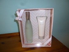 Ladies M&S Beauty Aqua Rose 2 Piece Gift Set EDT 100ml Spray & Body Lotion BNSIB