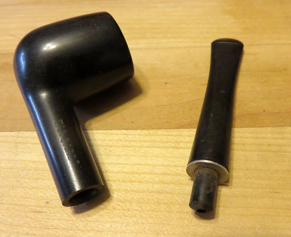 VENTURI TAR GARD BILLIARD 1960’s BLACK SPACE AGE MATERIAL HARD NYLON STEM    A