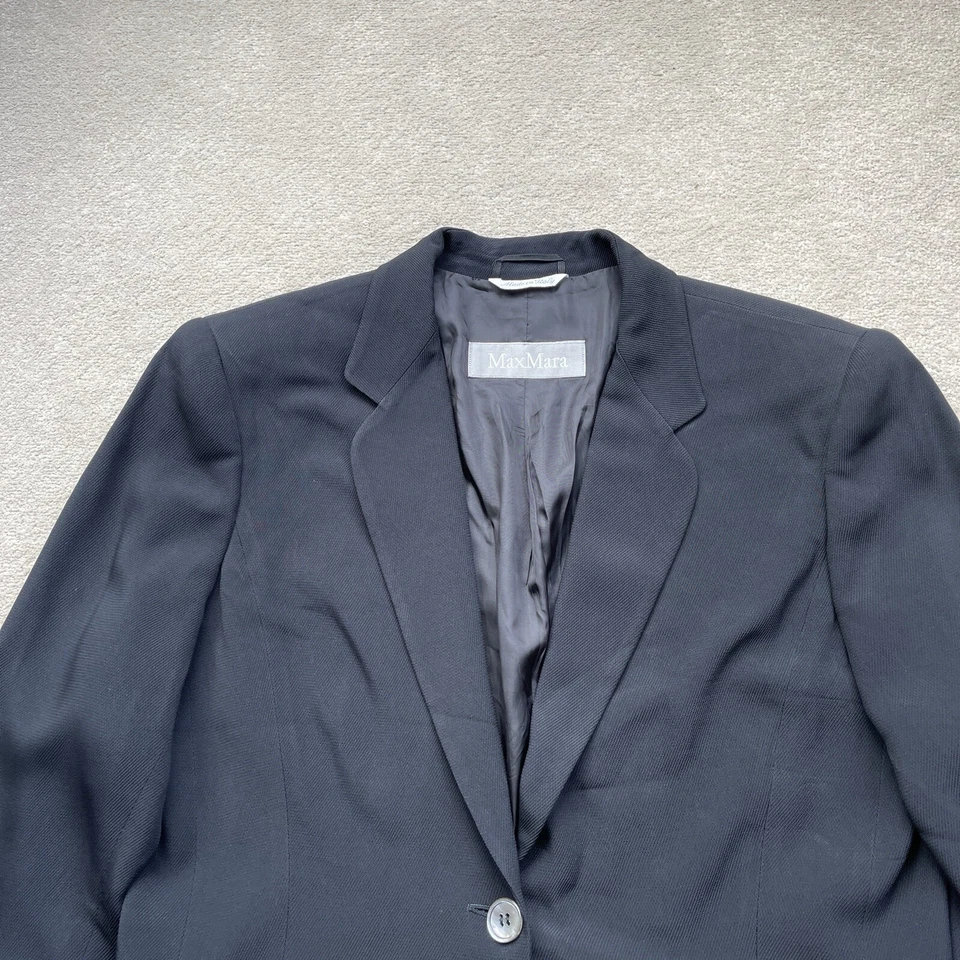 Max Mara Women’s Lined Blazer Jacket Black Size 10 / 12 Made in Italy - Image 2 of 4