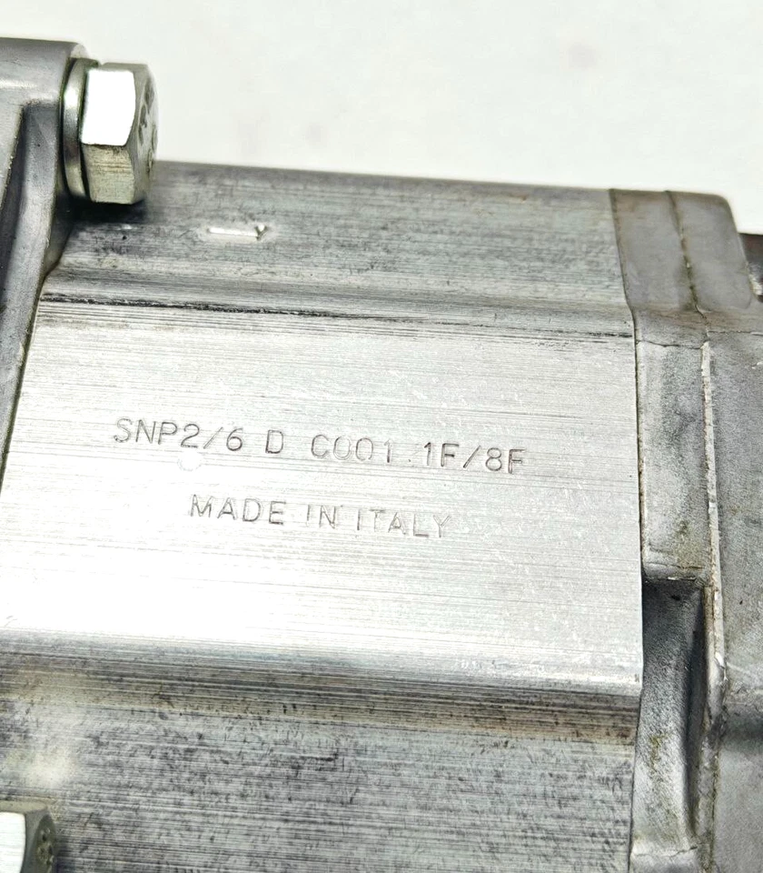 Bomba de engranajes hidráulica Sauer Danfoss SNP 2/6 DC O01 F 1F/8F nueva envío rápido Foto 2 de 4