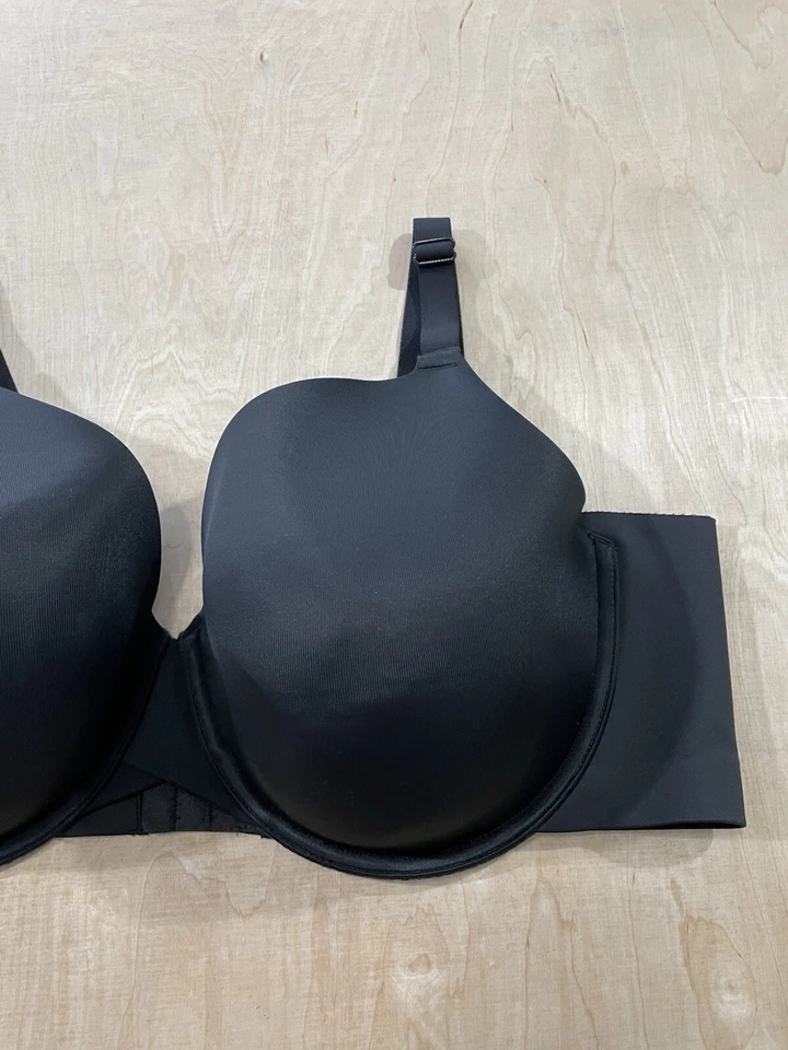 Sujetador Cacique con aros ligeramente forrado cobertura completa talla 44DD negro Foto 2 de 4