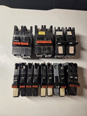 Stab Lok Breakers Lot (15, 20, 30, 40 Amp)