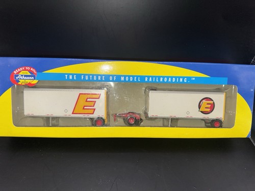 Juego de dos remolques de cuña y carretillas Athearn RTR HO escala 91047 Estes Express de 28’ nuevo en caja | Zustand: New
