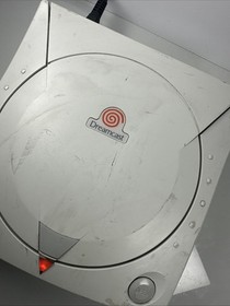 SEGA Dreamcast Home Console - White Console Only HKT-3020 Turns On READ