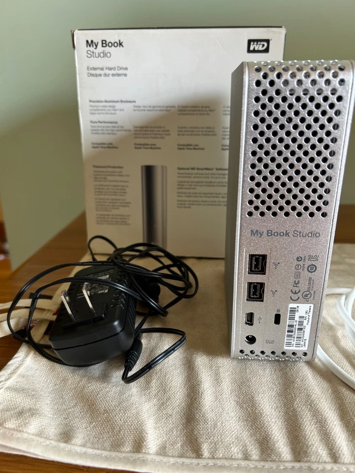 WD My Book Studio 2TB USB 2 FireWire 800 Desktop External Hard Drive - PC or Mac - Image 2 of 3