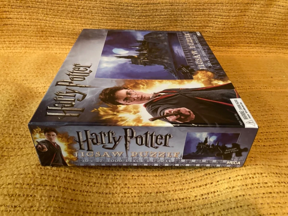 Rompecabezas Harry Potter NECA 1000 piezas 20 x 27 Hogwarts, hecho en China Foto 3 de 4