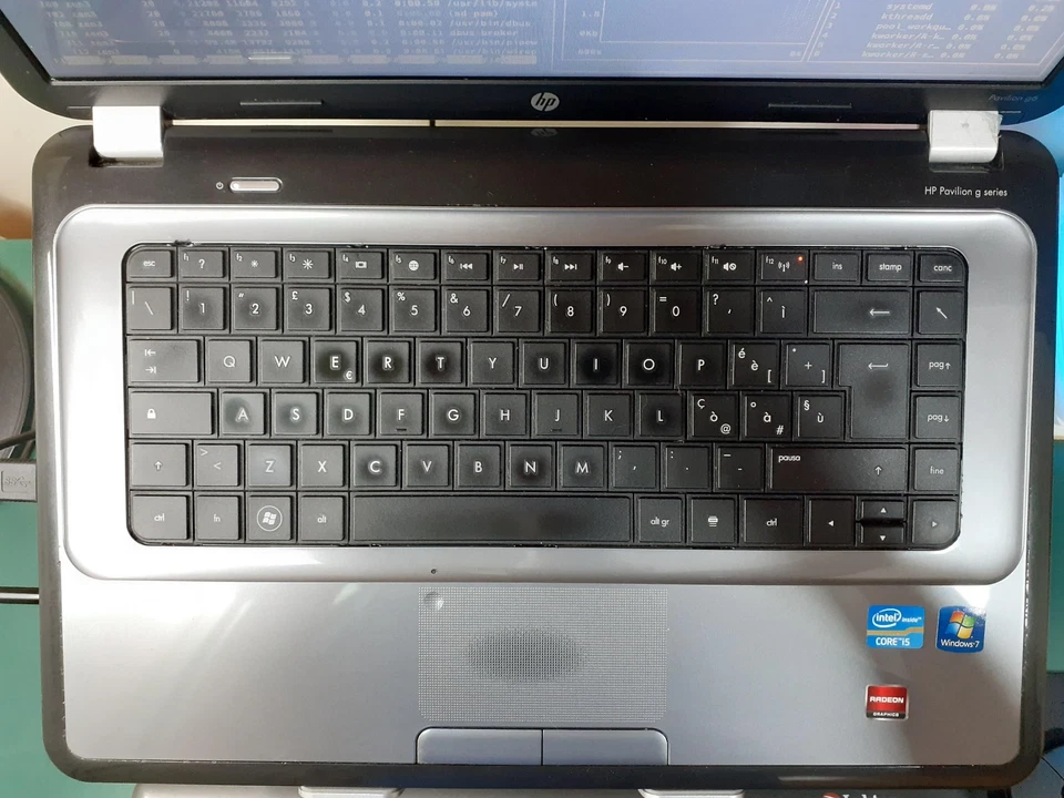 Notebook HP Pavilion G6 - CPU Intel core i5 - GPU ATI Radeon - 8GB RAM - WIN 10 - Immagine 4 di 4