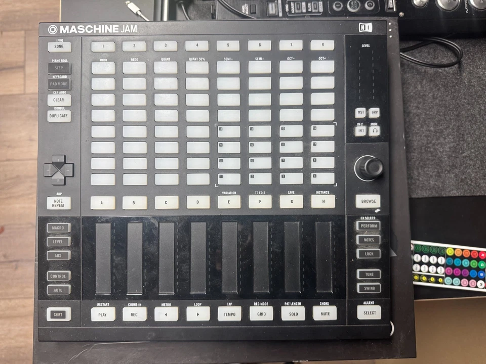 Native Instruments Maschine Jam Digital Musical Instrument - Black - Image 2 of 2