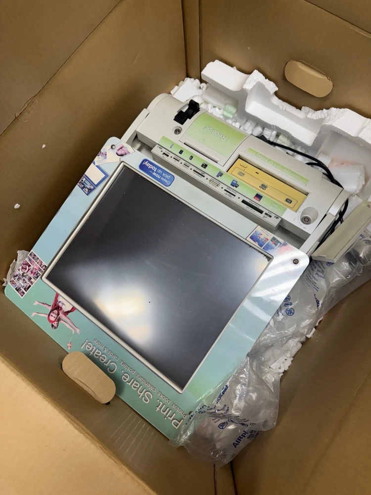 KODAK 6850 PHOTO PRINTER + 2 FREE LUCIDIOM APM 3700 PHOTO KIOSKS $499