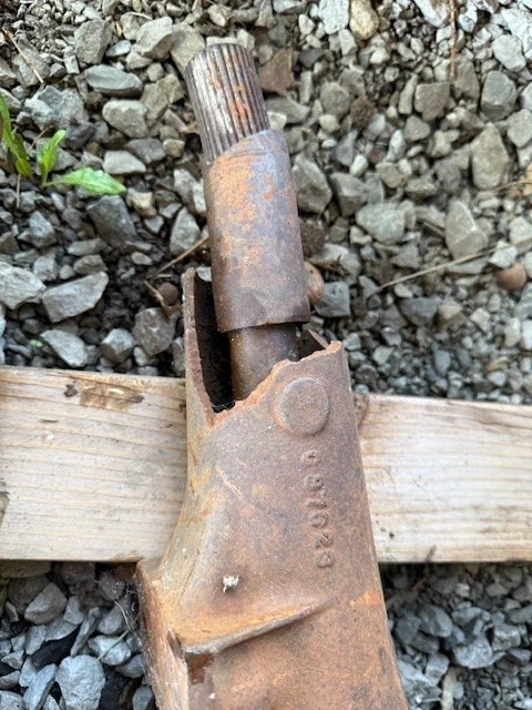 两个二手拖把 4 速变速器 — 第 2/4 张图片