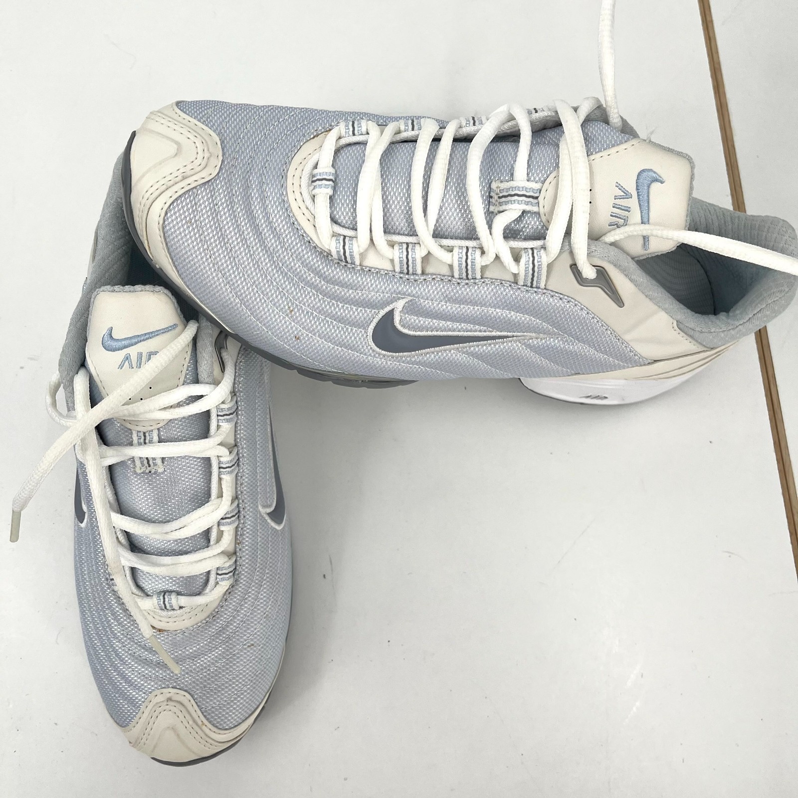 Vintage 2004 Nike Air Versatility Baby Blue Size 9 Women's Sneakers Y2K