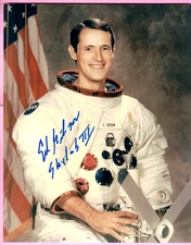 Skylab Astronaut Ed Gibson Autograph 8 x 10 Photo OV195