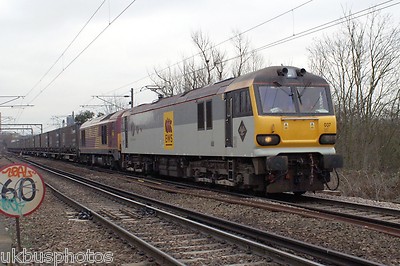 EWS 92037/67 North Pole Junction 2009 Rail Photo