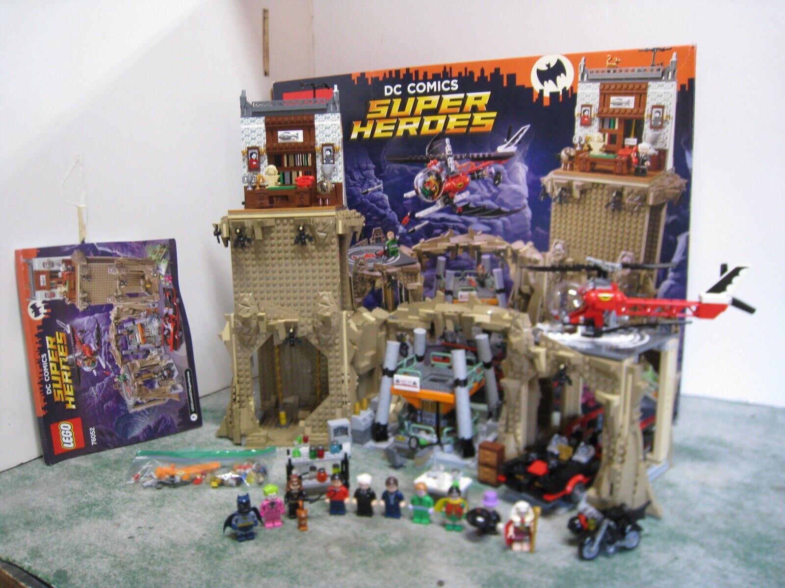 LEGO #76052 Batman Classic TV Series Batcave USED 100% Complete plus King Tut