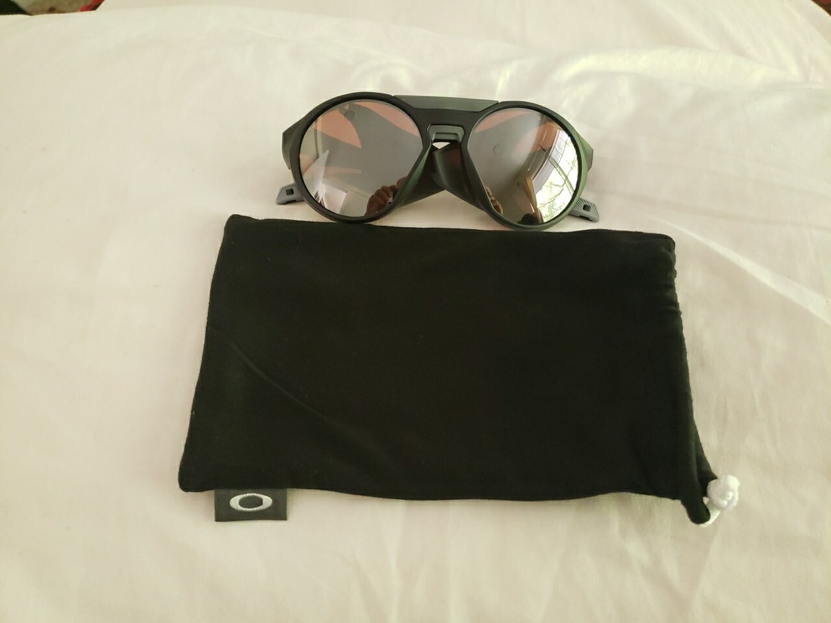 Oakley Clifden Matte Black Frame With Prizm Snow Black