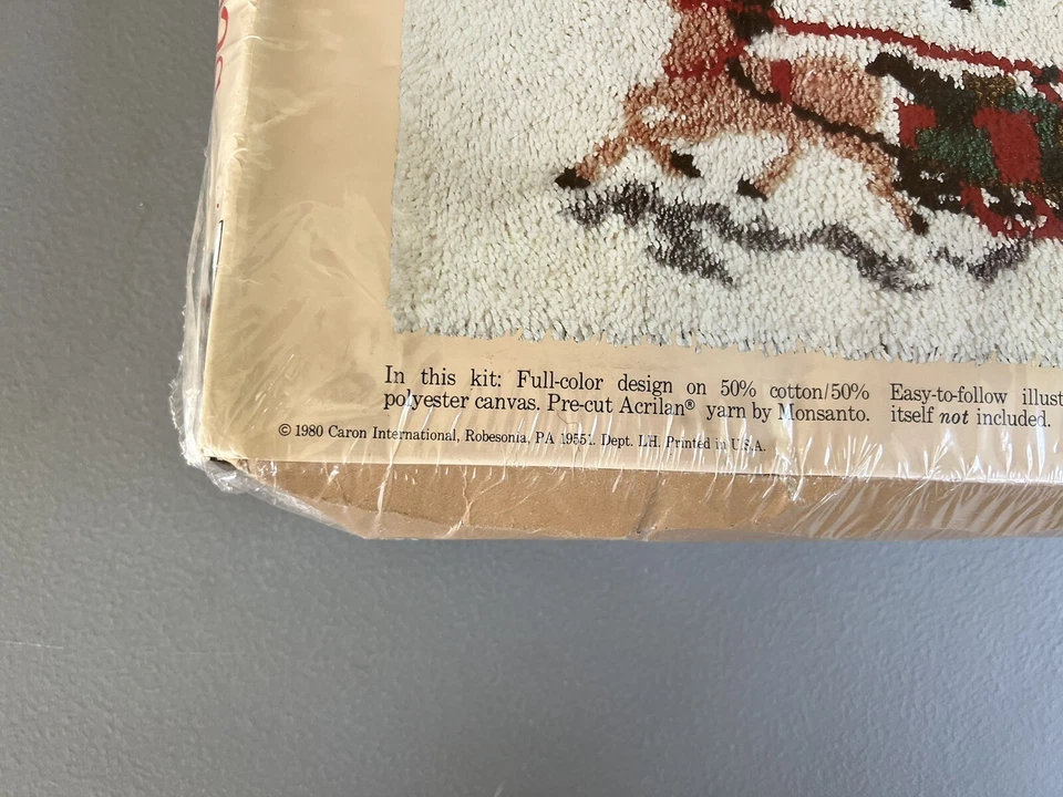 NOS Vtg 1980 Christmas from Caron SLEIGH SCENE Latch Hook Kit 20x27 K3180 - Image 2 of 4