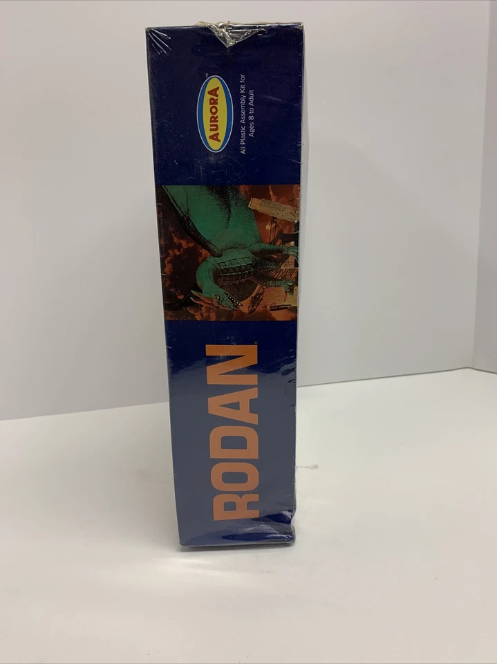 RARE VTG 2000 PLASTIC ASSEMBLY KIT AURORA/PLAYING MANTIS RODAN #6801 - Image 4 of 4