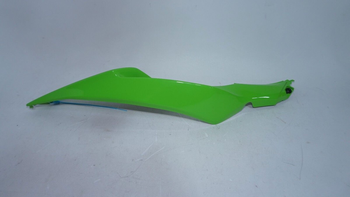 2024 ZX6R RIGHT REAR BACK TAIL FAIRING UNDERTAIL COWL PLASTIC