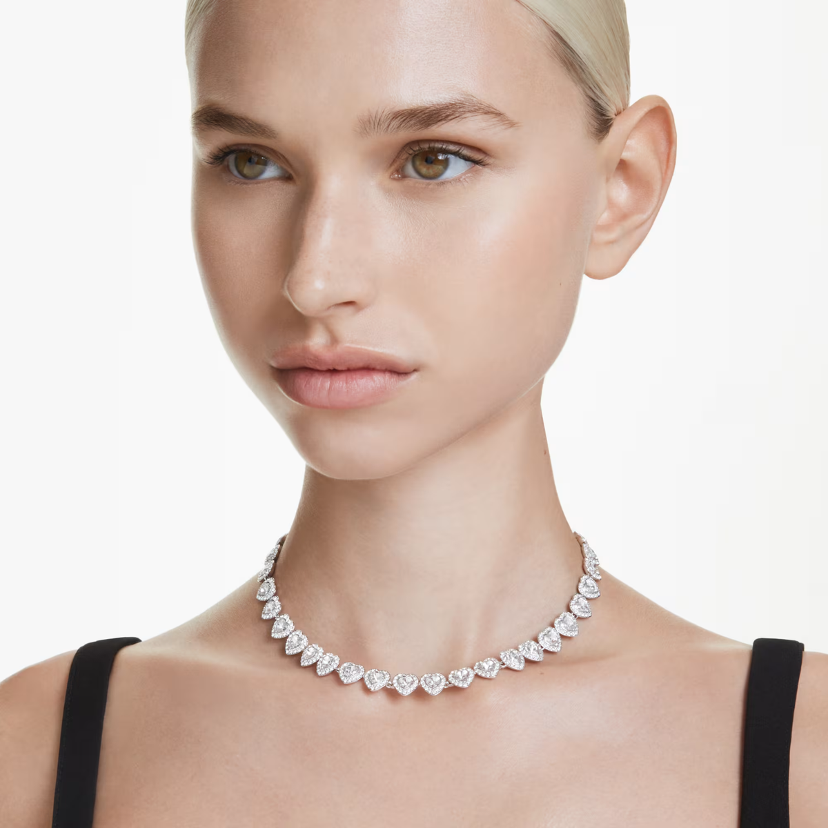 値下げ中　Swarovski Ariana Grande ショッパー　チャーム SWAROVSKI Ariana Grande 銀座店限定ショッパーチャーム付き