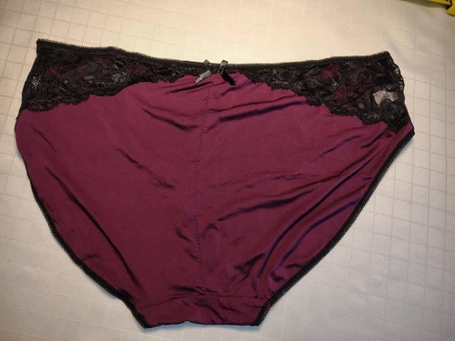 WOMENS panties (size 3X) WINE Rear black lace accent LOW-rise (1) panty