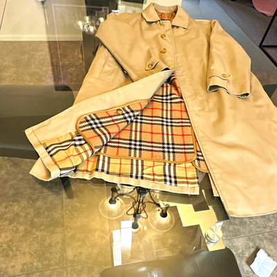 Burberrys Men's Beige 54 Trench Coat Nova Check Cotton wool button out lining