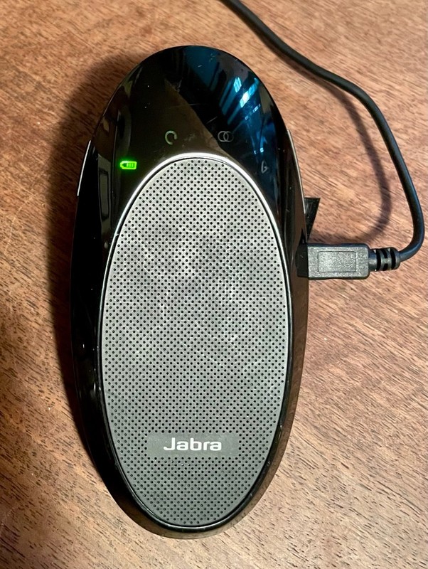 Jabra SP700 bluetooth in-car speakerphone - music/calls FM transmitter chargers