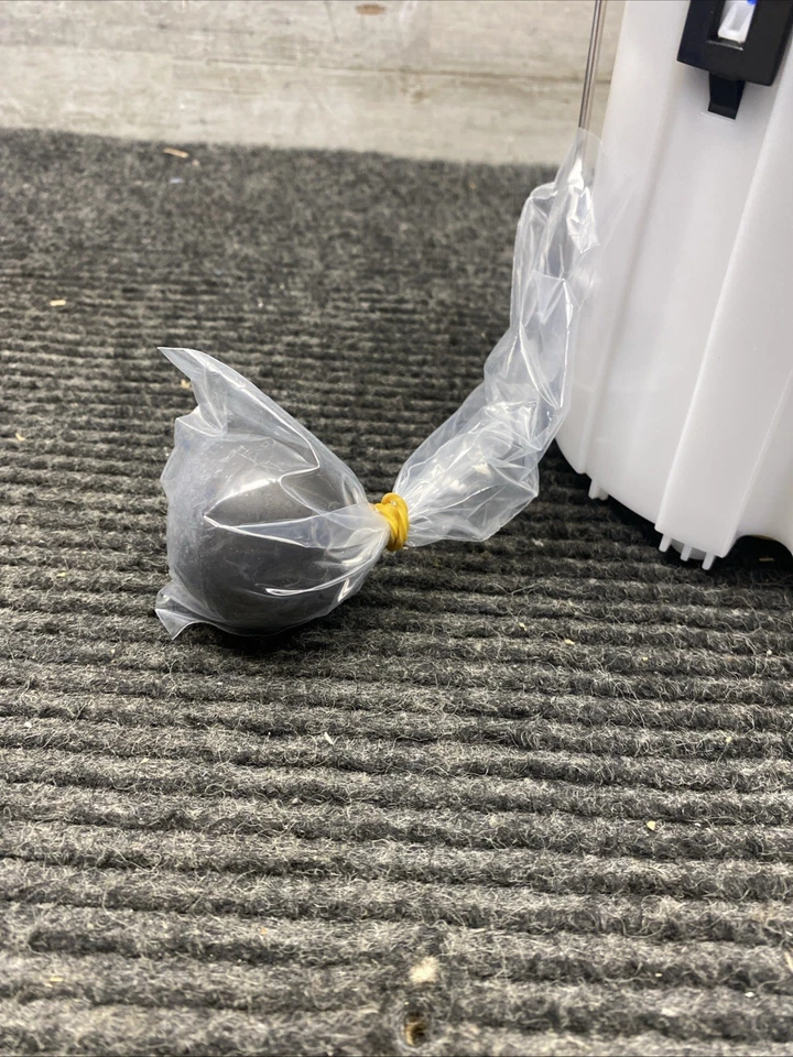 Conjunto de módulo de bomba de combustible del lado del conductor Delphi FG1052-11B1 para Chrysler 300 2005-2010 Foto 4 de 4