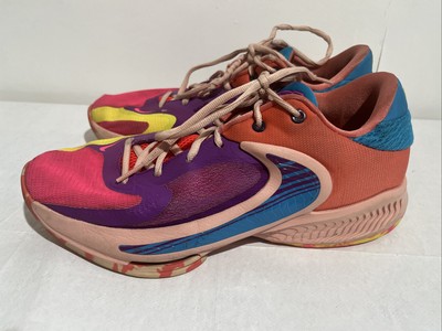Nike Air Zoom Freak 4 Sneaker Barrier Reef UK 9,5 Vivid Purple Laser Blue getragen