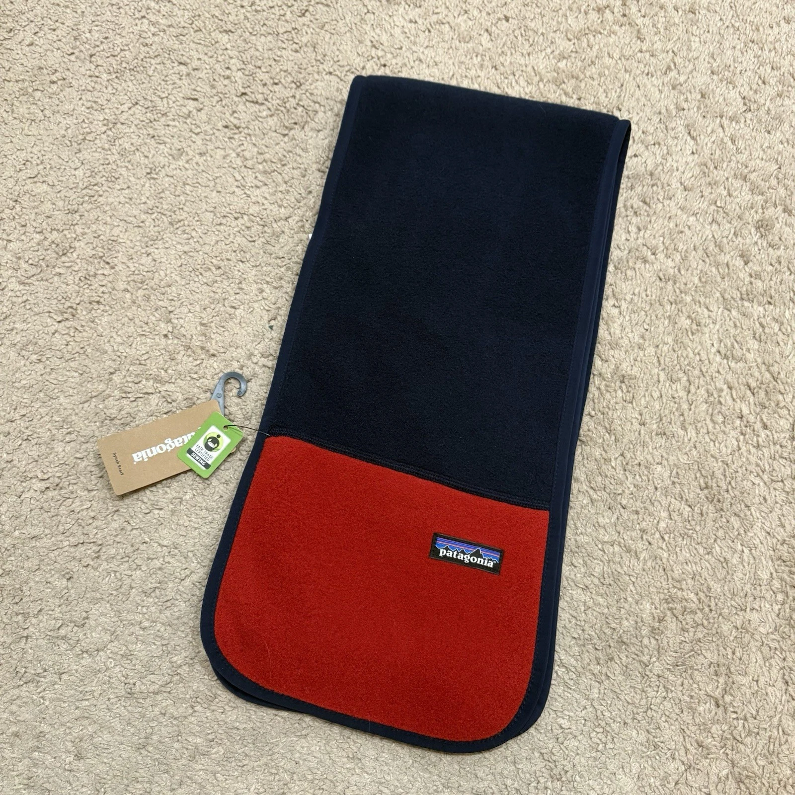 Patagonia Synchilla Fleece Scarf Red Navy Blue 64 x 8 “ NWT NEW