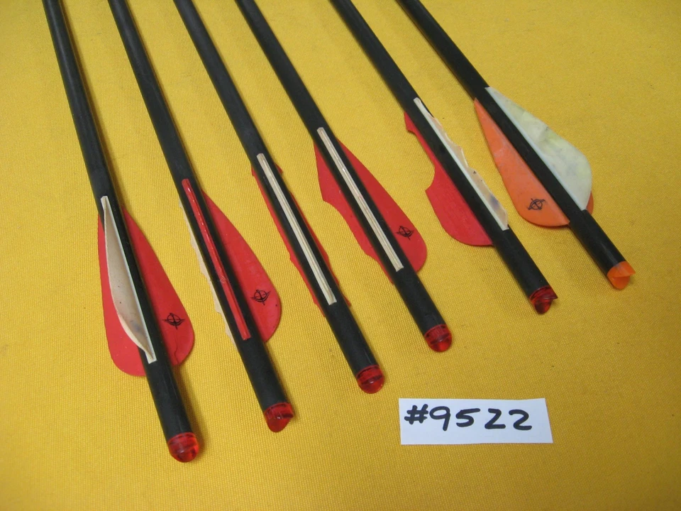 Horton Crossbow 13 Carbon Arrows 20" w/ Moon Nocks - Image 4 of 4