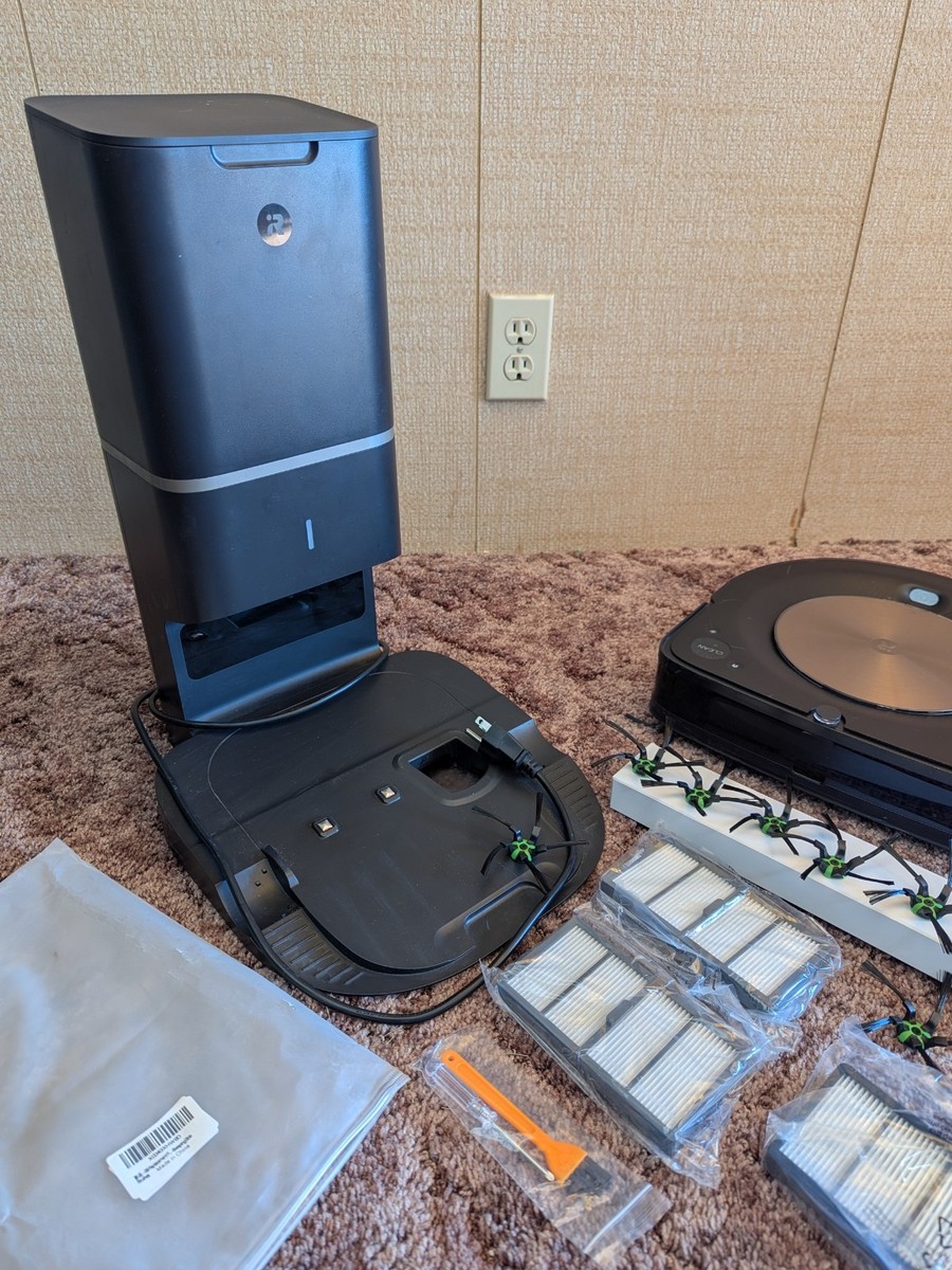 iRobot Roomba S9 S9+ S9 Plus Robot Vacuum + Cleaning Station with