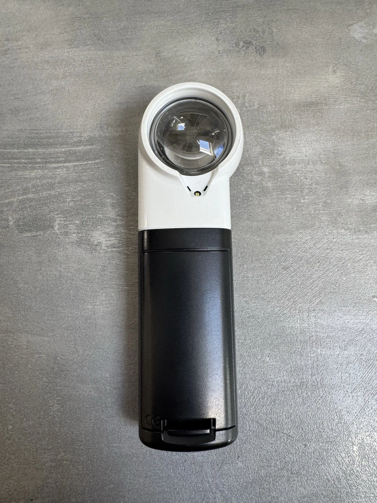 Eschenbach Mobilux LED Handheld Magnifier  Low Vision Reading Aid 50D 12.5x 5