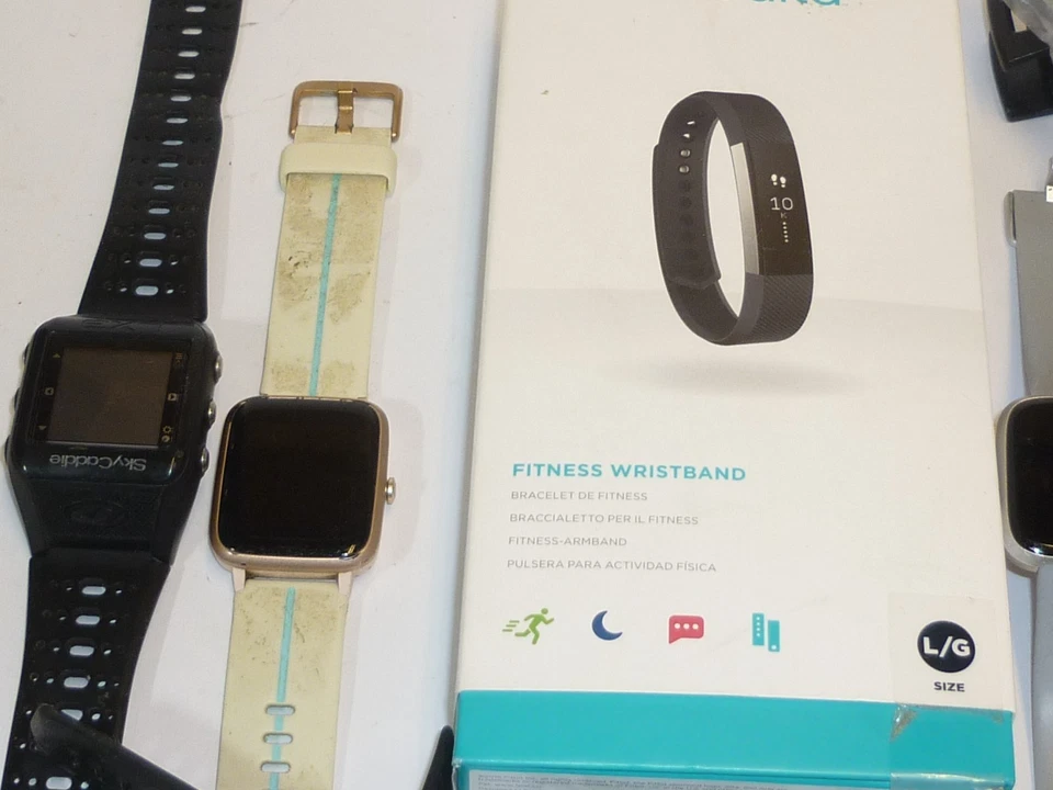 Job lot of 25 Smart Watches Various Makes Samsung Fitbit Apple etc. All Untested - Image 2 of 4