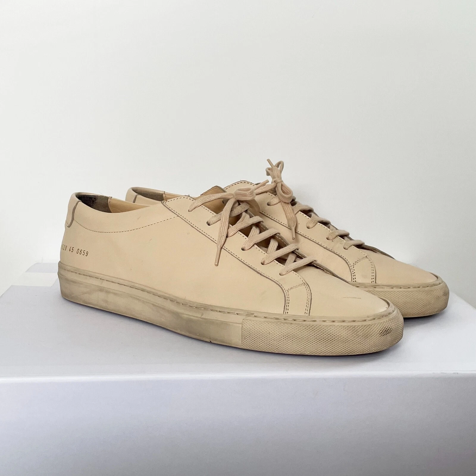 Sneakers da uomo Common Projects UK 11 US 12 Achille basso nudo crema in pelle retrò