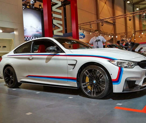 Graphic Car Sticker For BMW M4 M Performance Waist Line Stripe Side Door Decals - Foto 8 di 9
