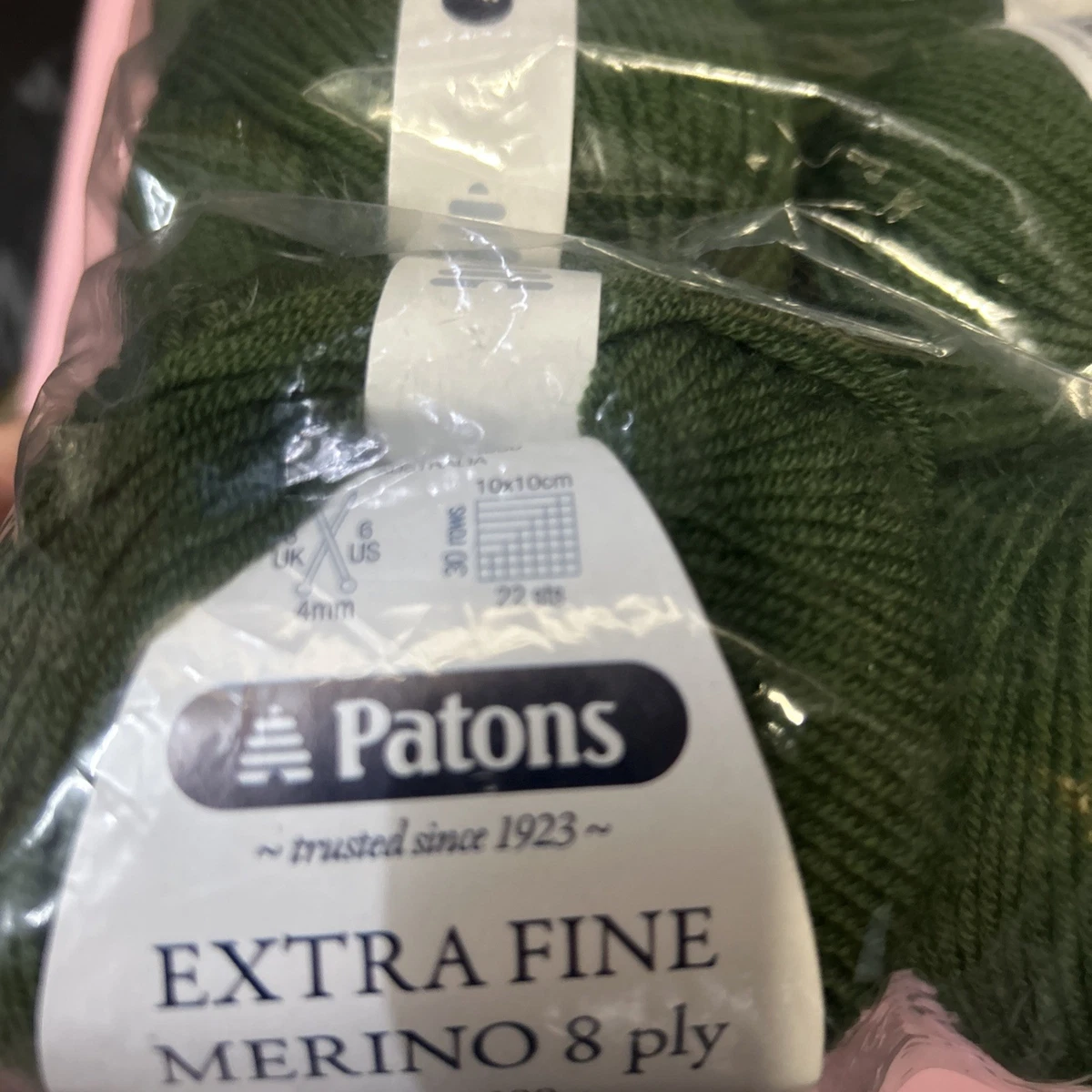 Patons Extra Fine Merino 8Ply 50g Merino Wool # 2130 Hunter Green x 10 BALLS