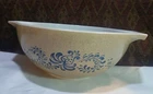 Vintage Pyrex 443 Homestead 2.5qt Cinderella Mixing Bowl Speckle Blue Beige