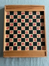 Jeu de dames Walt Disney ancien en bois avec Jeu de l'oie Donald autre face