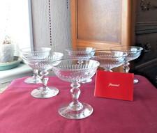 6 coupes a champagne en cristal de baccarat forme tulipe cotes creuses non signé
