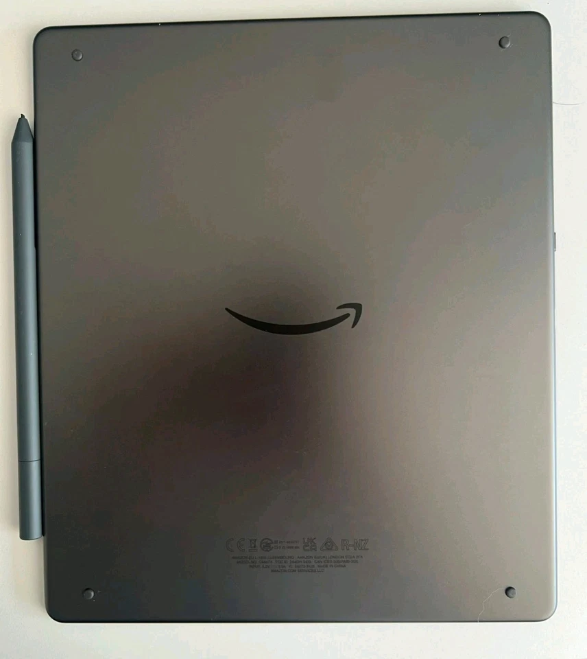 Amazon Kindle Scribe 16GB + 10,2 Zoll, Basic Pen –Normale Gebrauchsspuren - Bild 3 von 4