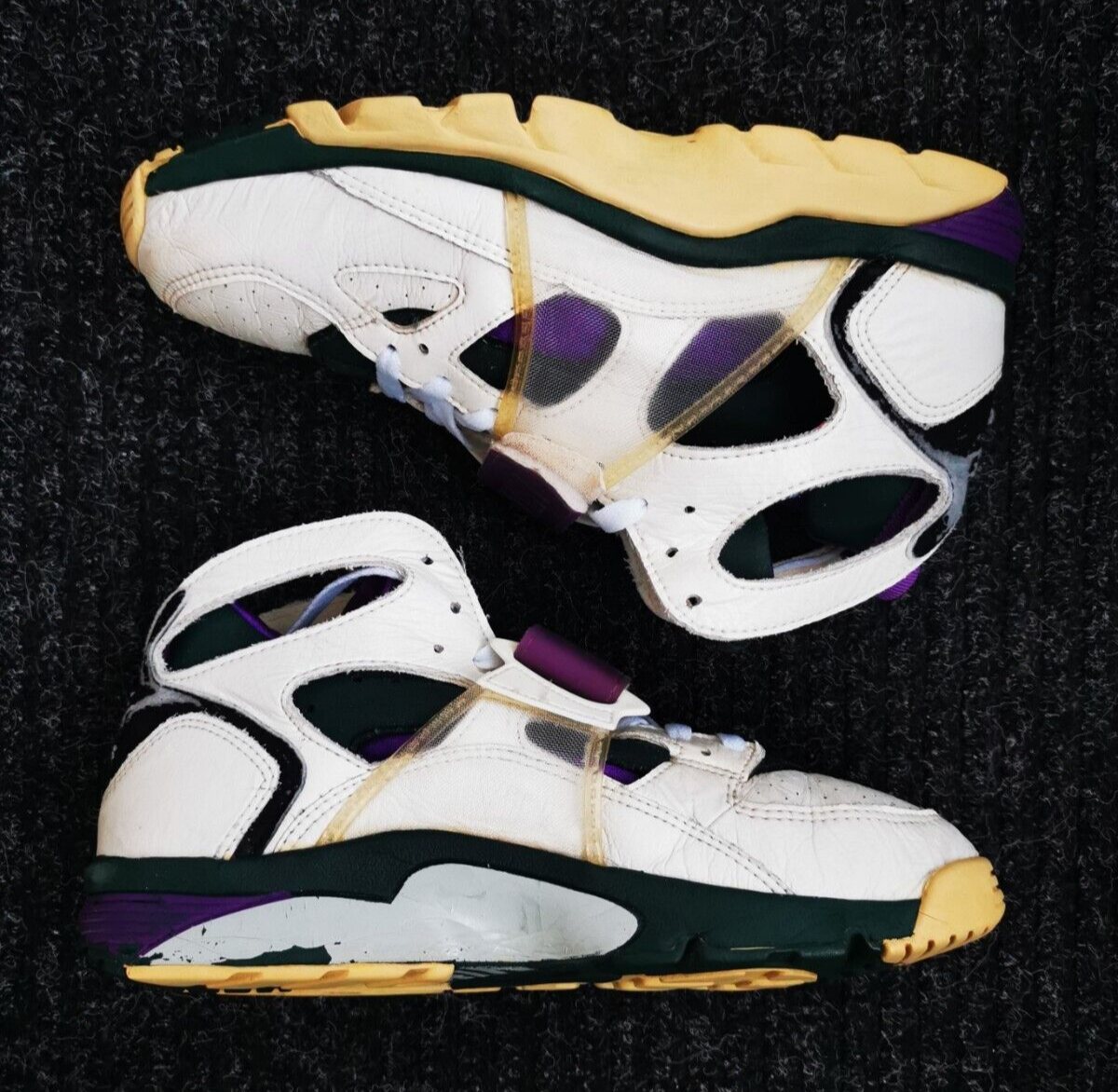 92年製　NIKE AIR TRAINER HUARACHE オリジナル 1992 vintage Nike Air Trainer Huarache sneakers shoes hi