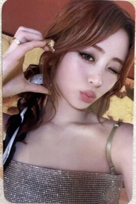 LE SSERAFIM HOT Weverse Global YouTube Gift Official Photocard